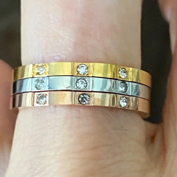SIZE 7 Set of 3 Rings Gold Tone, Silver Tone, Rose Gold Tone New - Picture 1 of 4